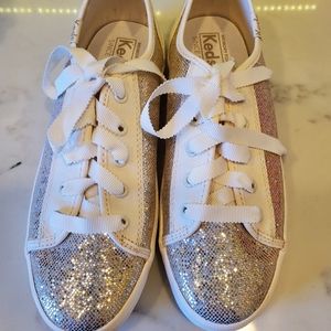 NWOT Keds kids shoes size US 2M